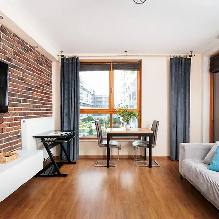 Zablocie Apartment, Free Parking Spot, Balcony - By Upstairs Apartment